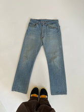 Load image into Gallery viewer, Vintage Levi 501 Light Blue Jeans
