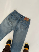 Load image into Gallery viewer, Vintage Levi 501 Jeans with Patchwork
