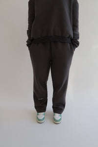 Angie Straight Joggers in Earl Grey